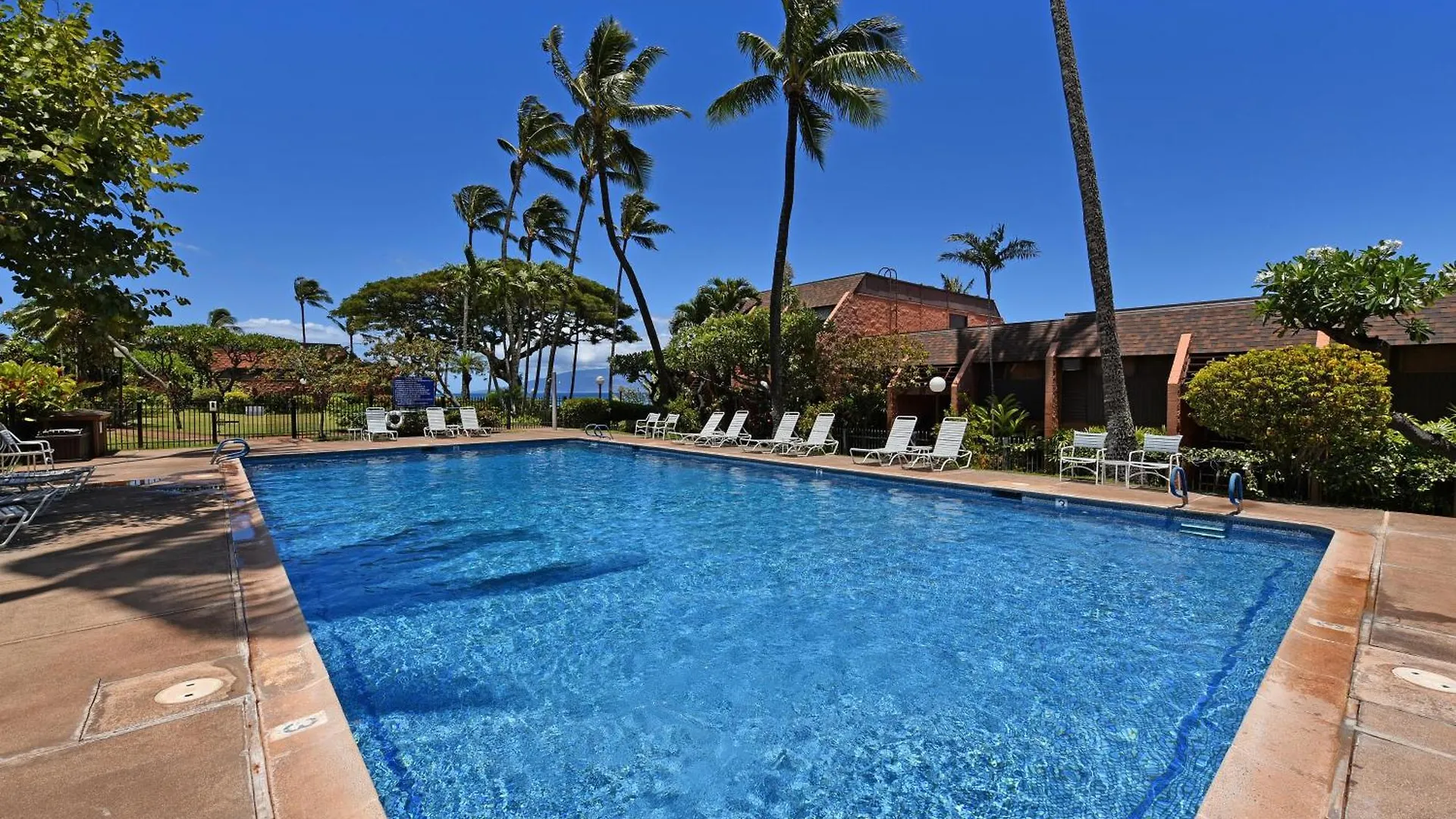 Largest One Bedroom At Kuleana - Oceanfront Unit!! 105 Kahana Apartamento