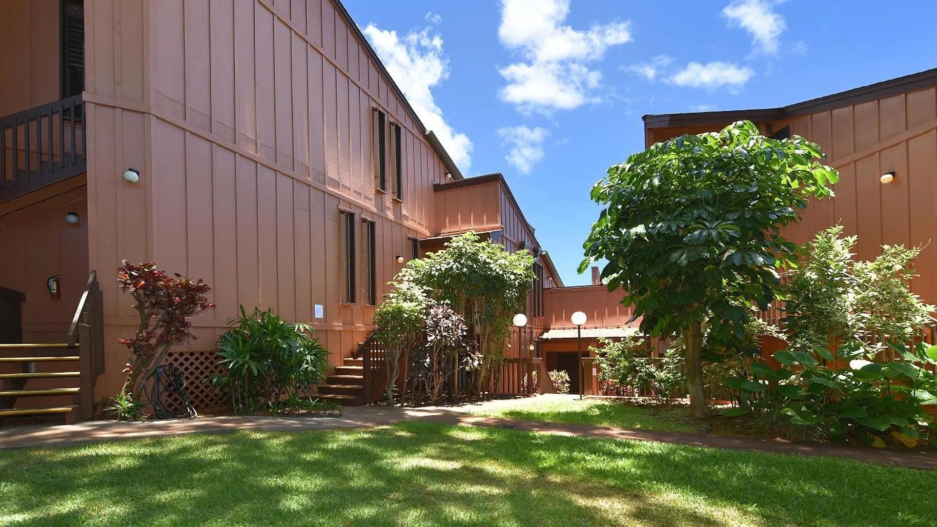 Largest One Bedroom At Kuleana - Oceanfront Unit!! 105 Kahana
